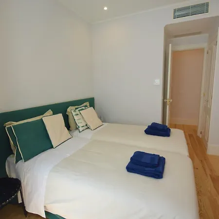 Silver Side River Apartman *